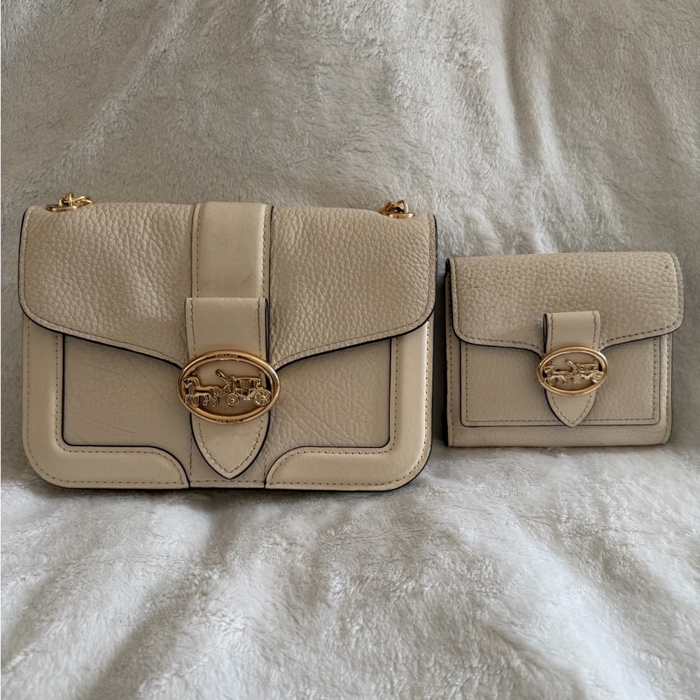 Coach Georgie Crossbody/Wallet Horse & Carriage Medallion G2080-6924